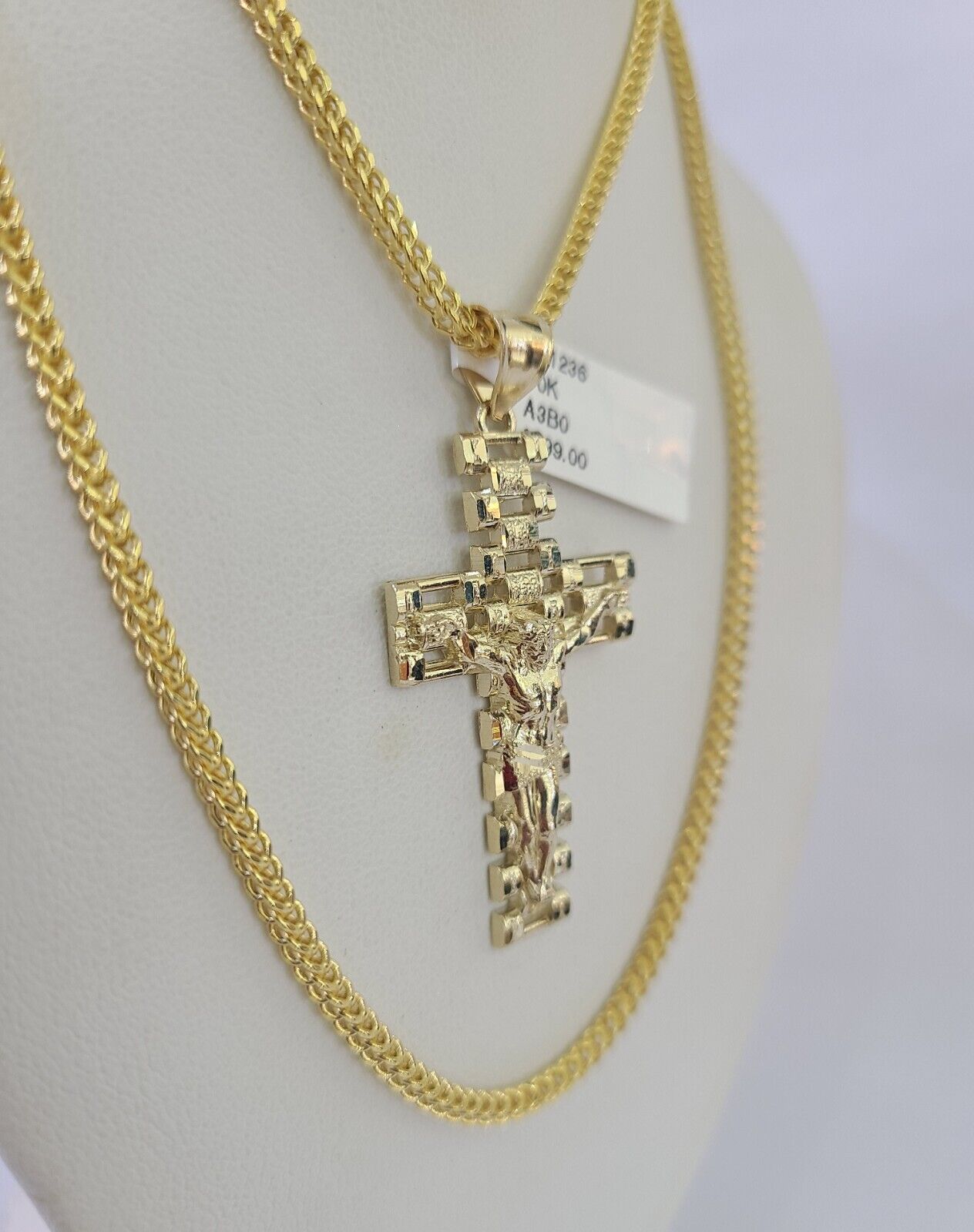 10K Franco Chain Jesus Cross Pendant Charm Necklace 20" - 26" 2.5mm Yellow Gold - GoldenlinQ