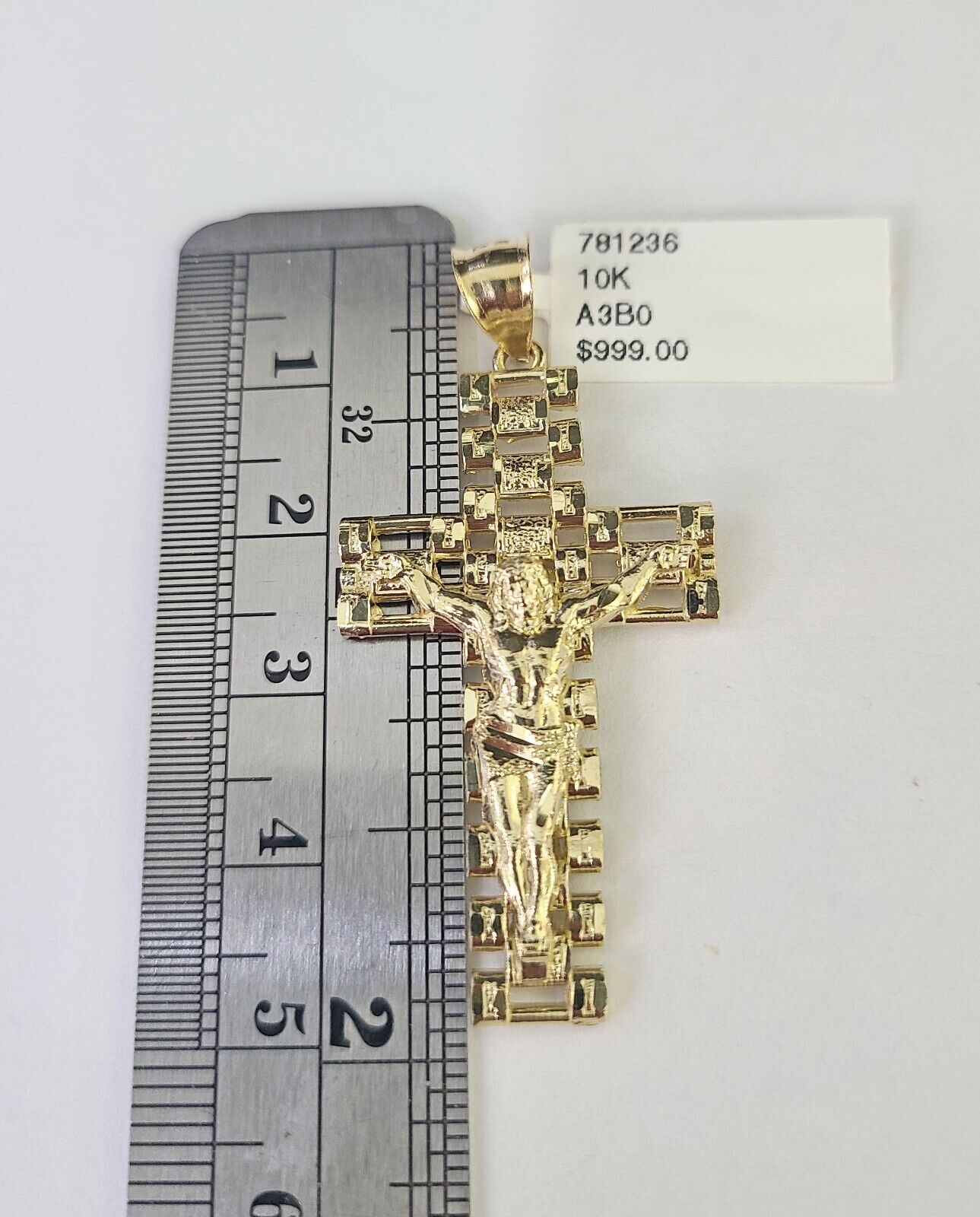 10K Franco Chain Jesus Cross Pendant Charm Necklace 20" - 26" 2.5mm Yellow Gold - GoldenlinQ