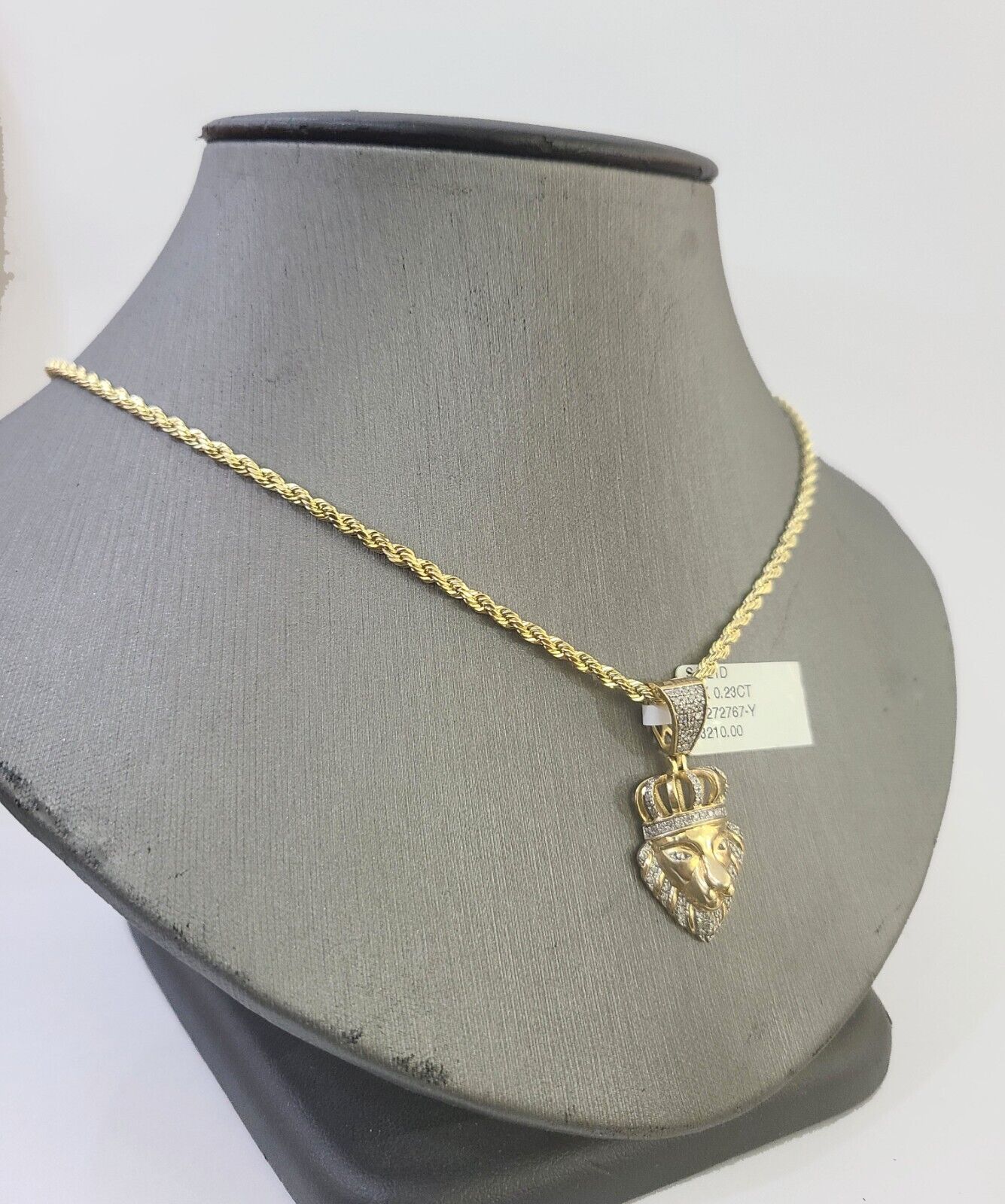 10k Gold Lion Head Diamond Charm and 2.5mm 18 Inches Rope Chain - GoldenlinQ