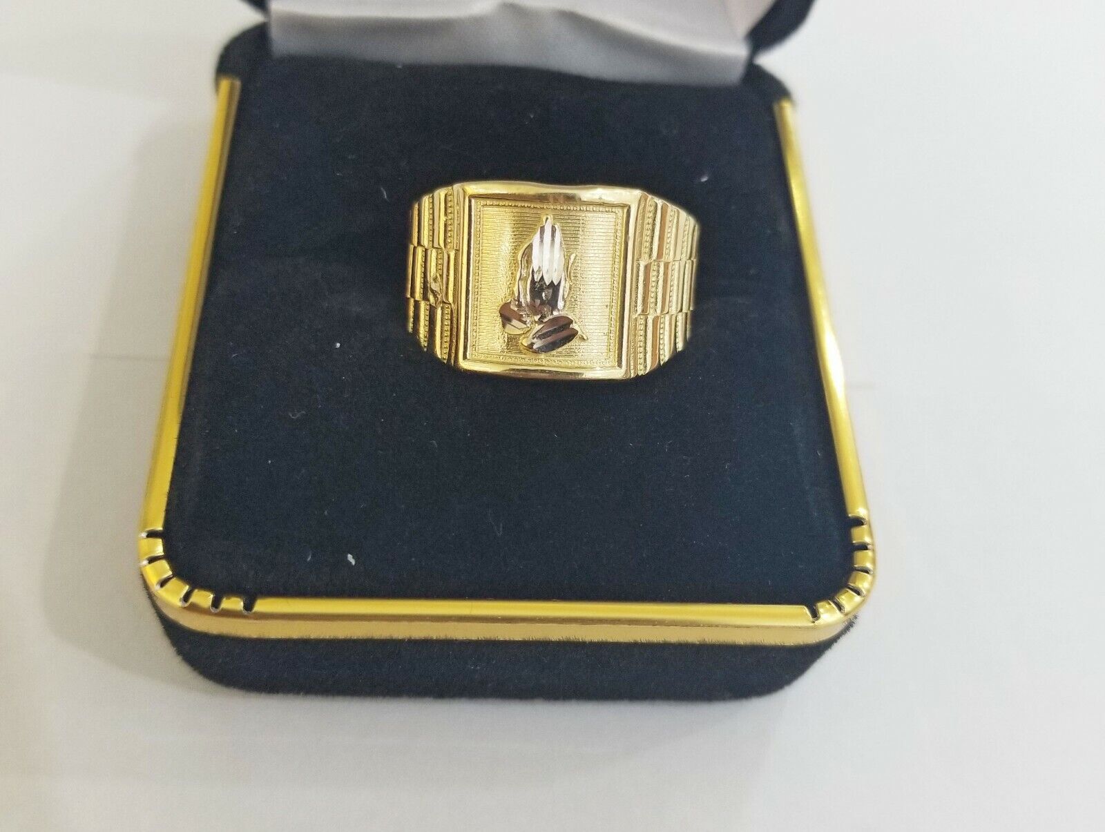 10k Men Yellow Gold prying hand Ring Sizable casual Square 10kt - GoldenlinQ