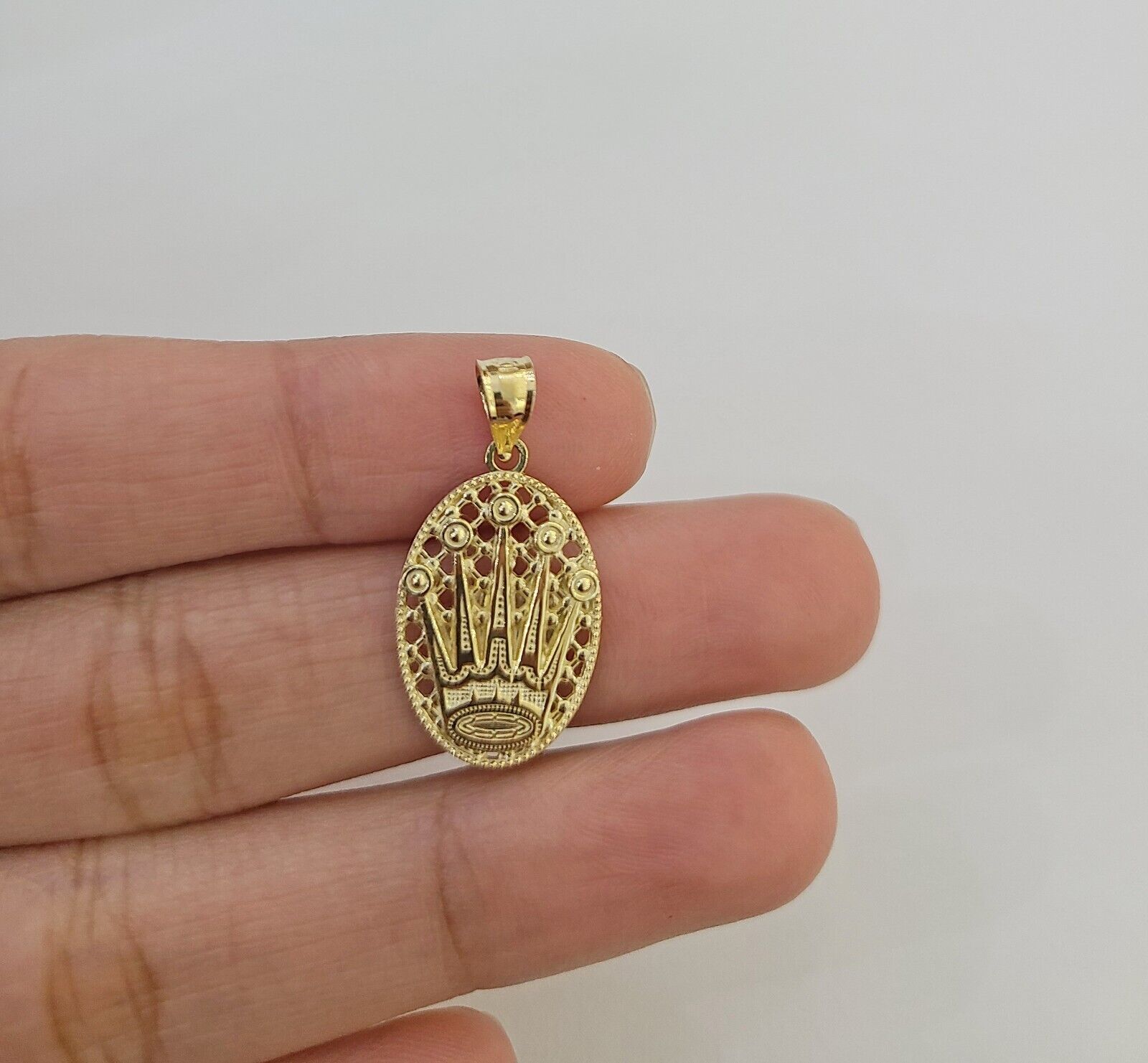 10K Real Yellow Gold Crown Circular Charm Pendant Gold 10kt - GoldenlinQ