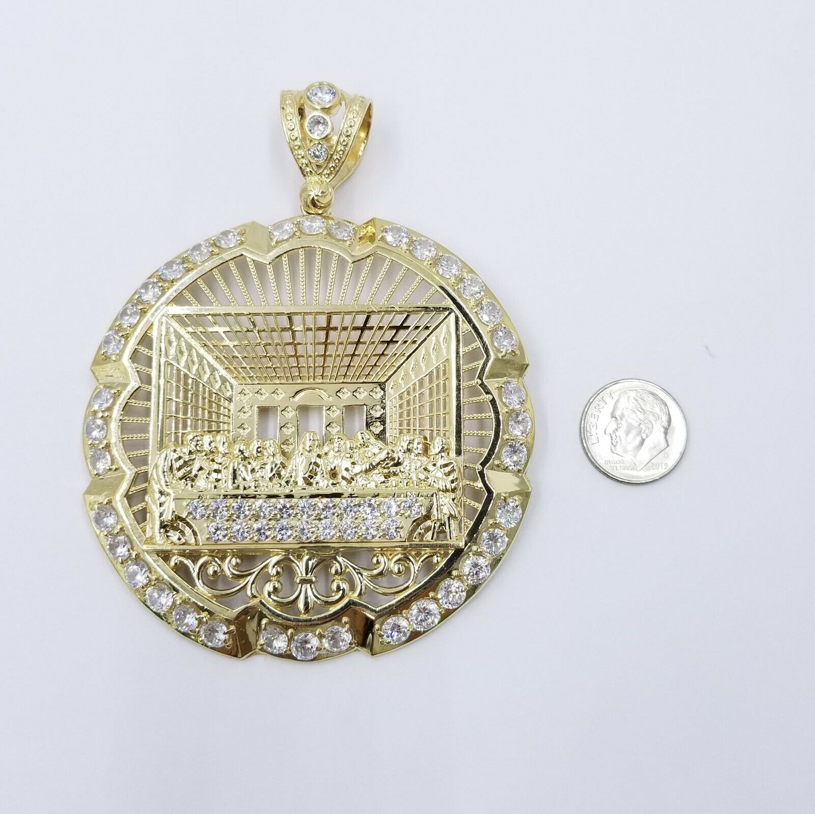 10k Yellow Gold Apostles Last Supper Round Pendant Diamond Cut Men 3.75" 75mm - GoldenlinQ