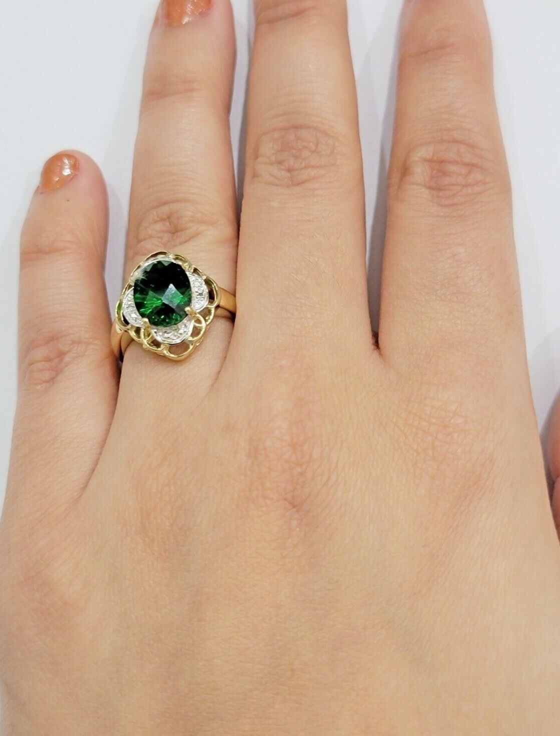 10k Yellow Gold Ladies Green Ring Women's Casual Band SALE Real 10kt Brand New - GoldenlinQ