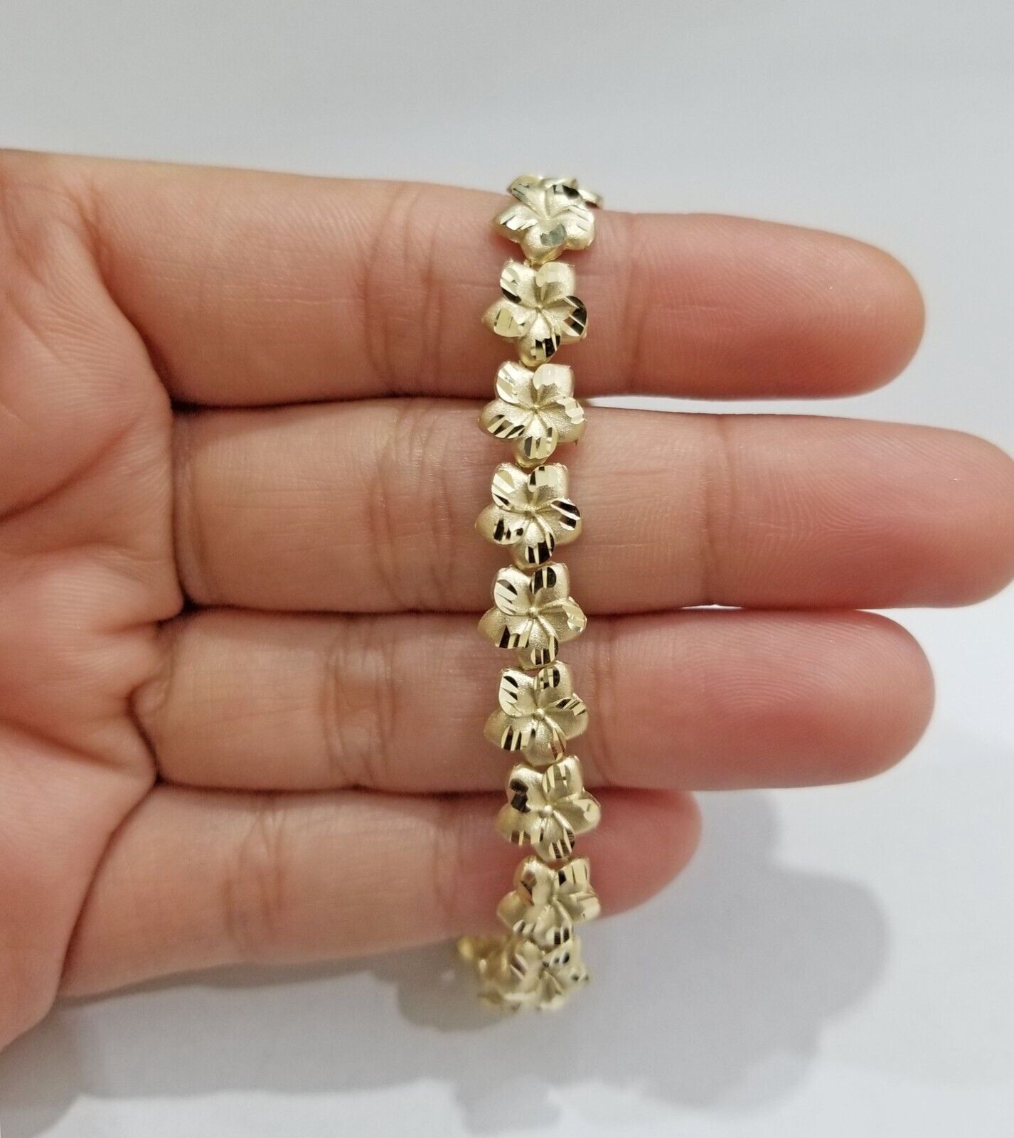 Real 10K Yellow Gold 8mm Flower Bracelet 7.5" inch 10kt Lobster lock - GoldenlinQ