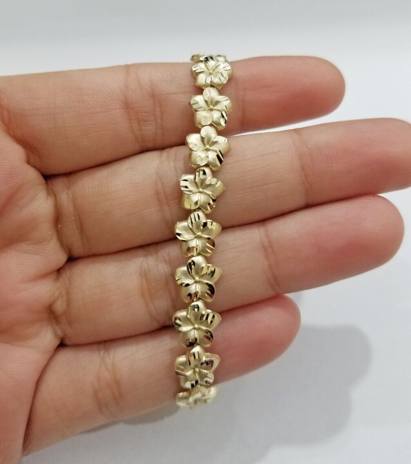 Real 10K Yellow Gold 8mm Flower Bracelet 7.5" inch 10kt Lobster lock - GoldenlinQ