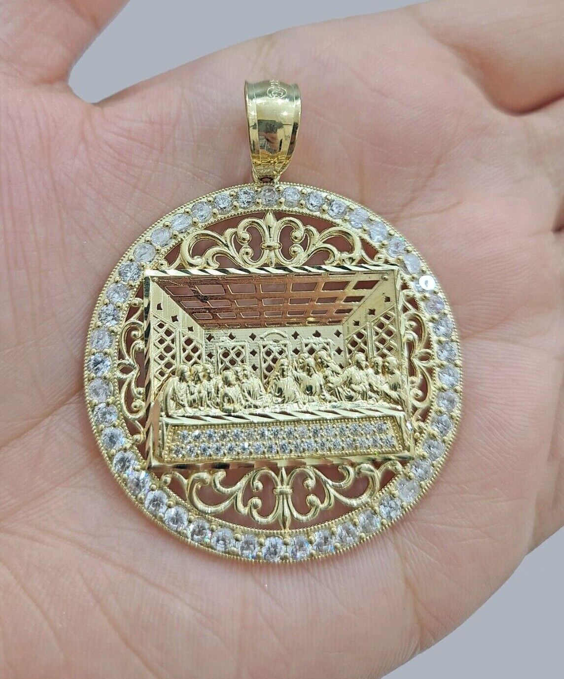 Real 10kt Yellow Gold Circular Last Supper Pendant Charm 3D style - GoldenlinQ