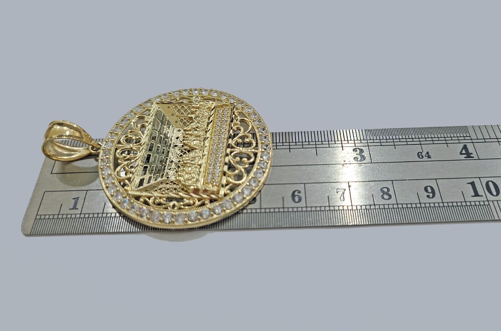 Real 10kt Yellow Gold Circular Last Supper Pendant Charm 3D style - GoldenlinQ